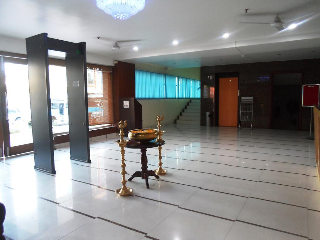 Psr Hotel Tirupati Bagian luar foto