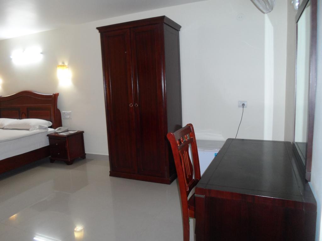 Psr Hotel Tirupati Bagian luar foto