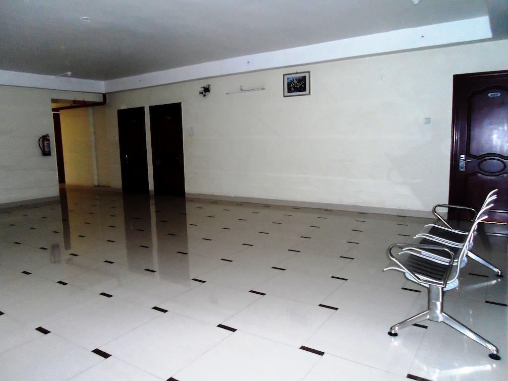 Psr Hotel Tirupati Bagian luar foto